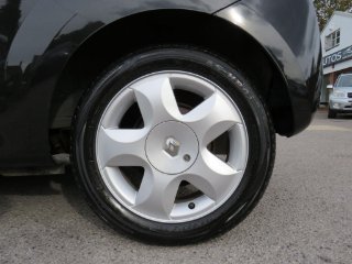 /photos/9993/89191725-ca3f-4560-8cc4-0e8fed49120f_i320x240.jpg
