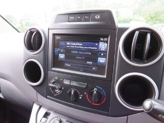 /photos/9993/98e72daa-0b09-4fcc-a4fb-c919ad3bcd11_i320x240.jpg