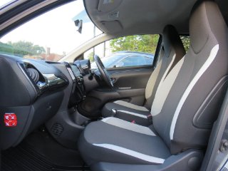 /photos/9993/bd60c292-db9d-41dd-b98e-a2e9ab422790_i320x240.jpg