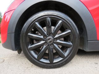 /photos/9993/d1e22e10-ee48-4dfa-b50c-8dc018fedb2d_i320x240.jpg