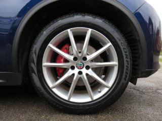 /photos/9993/e4cbdbc5-c7f4-42e8-8bab-3a0187a035b2_i320x240.jpg